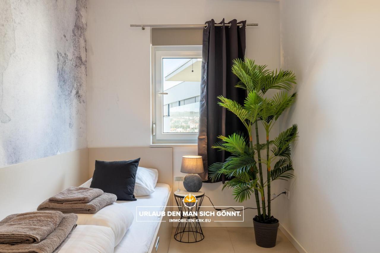 Penthouse Panorama Deluxe In Malinska Daire Dış mekan fotoğraf